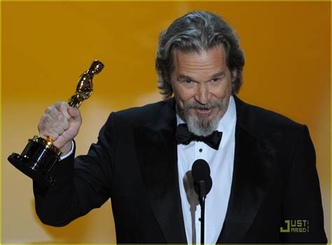 Jeff Bridges Wins Best Actor Oscar Photo 2433085 2010 Oscars Jeff