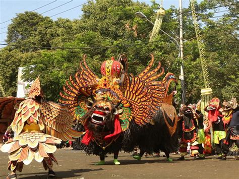 Festival Barongan Nusantara Banyuwangi Okezone Travel