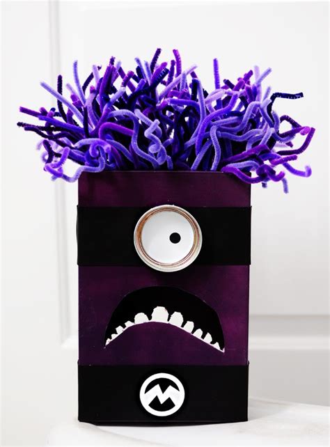 Purple Minion Valentine Box