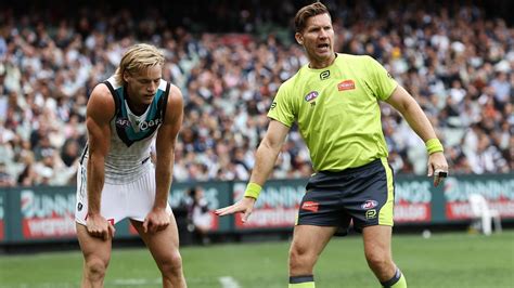 Four Umpires Will Improve The Afl Simon Meredith Au