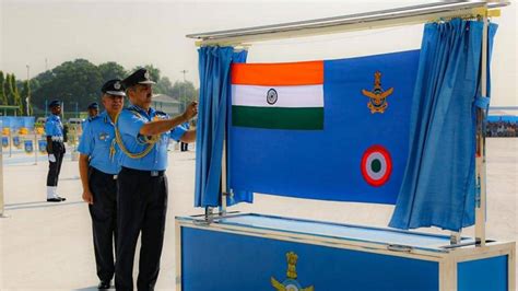 Iaf Gets New Ensign After 72 Years Latest News India Hindustan Times