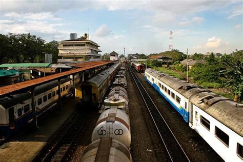 Kapten maulana lubis no.6, petisah tengah, kec. Medan Railway Station - Medan