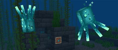 Glow Squid Swim Into Bedrock Beta Minecraft