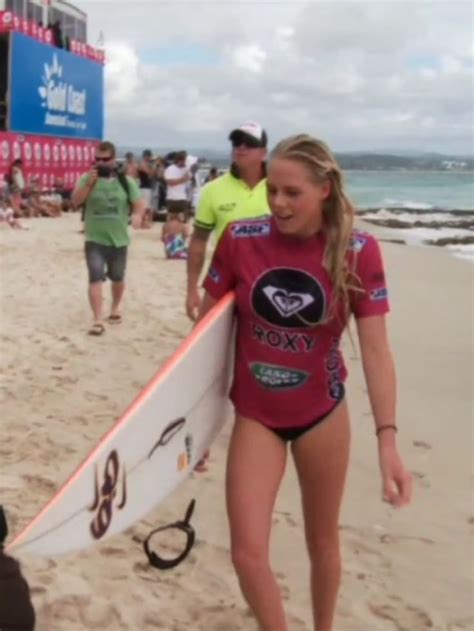 Laura Enever USA During The Roxy Pro Gold Coast Snapper Rocks 2011