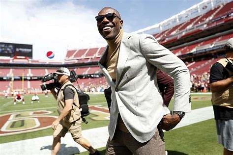 Terrell Owens At Levis For 49ers Hall Of Fame Says He Could Play In Nfl