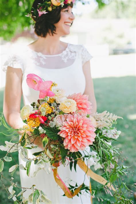 Use The Following Dahlia Bouquets As Inspiration For Your Own Bridal