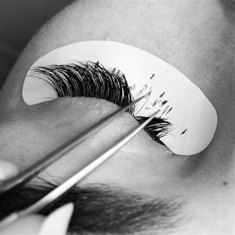 what is the secret to natural looking eyelash extensions