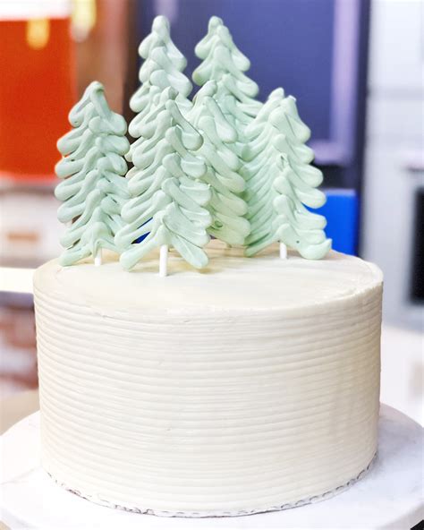 Cake decorating ideas for the holidays. Simple and Cute Christmas Cake Decorating Ideas