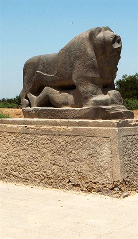Lion Of Babylon Iraq Ancient Babylon Ancient Mesopotamia Mesopotamia