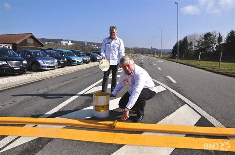 Sur les sprints intermédiaires et sur la ligne d'arrivée. La ligne d'arrivée du Tour de France à Porrentruy est ...