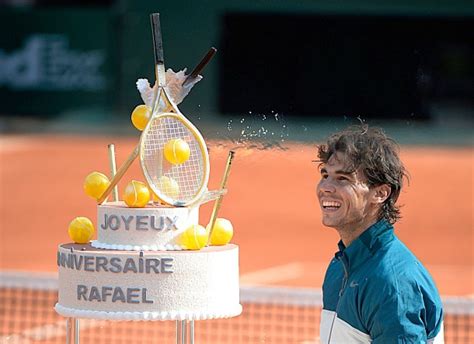 Photos Rafael Nadal Receives Oversized Birthday Cake From French Open