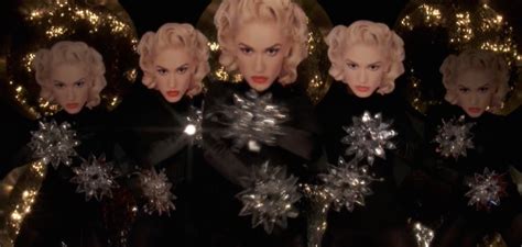 Gwen Stefani Just Debuted Her Live Make Me Like You Music Video Spin