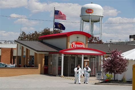 Tyson Fresh Meats Plant Leads To A Spike In Covid 19 Cases In One