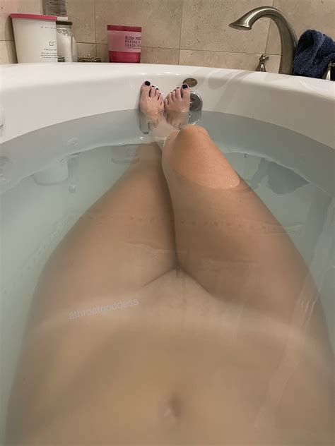 Tw Pornstars Throat Goddess Twitter Toes And Tan Lines Pm