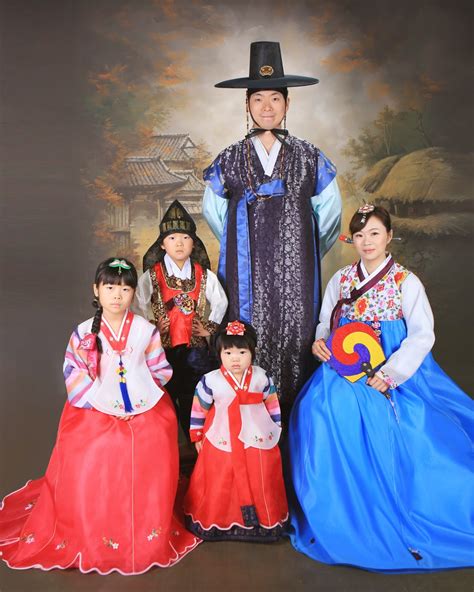 Traditional Korean Dresses Photos Cantik