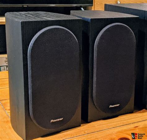 Pioneer Andrew Jones Sp Bs22 Lr Bookshelf Speakers For Sale Canuck