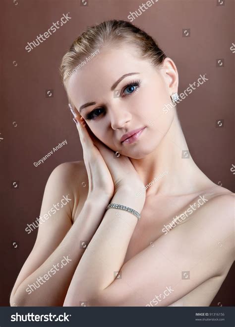 Beauty Nude Woman Studio Portrait Look Stock Photo Shutterstock