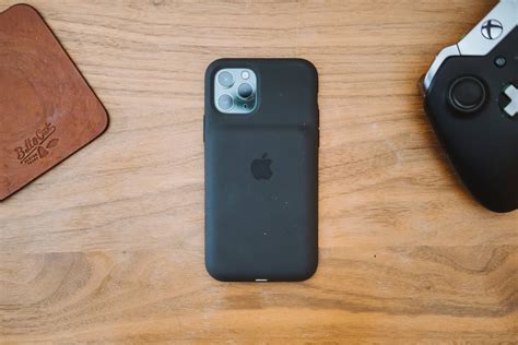 The newly announced iphone 11 phones have several standout features that make them great upgrades, especially if you own older one of them is battery life, which received a major boost this year, compared to what we've been expecting from apple. Some First Impressions of the iPhone 11 Pro Battery Case ...