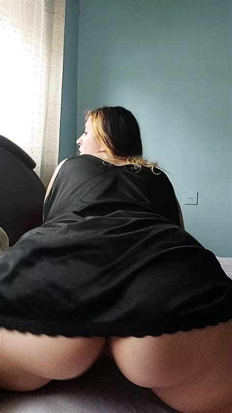Bbw Wearing A Night Gown Tits Teasing And Ass Bouncing Xhamster