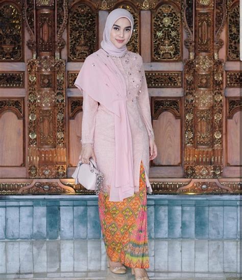 Kebaya Bali Untuk Orang Gemuk