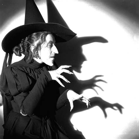 Margaret Hamilton 1939 As The Wicked Witch Of The West R Oldschoolcool