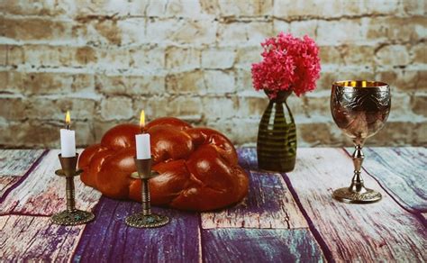 Shabbat Shalom Jalá Tradicional Del Sábado Judío Y Ritual Del Vino Foto Premium