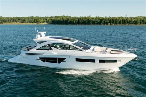 2017 Cruisers Yachts 60 Cantius Power New And Used Boats For Sale