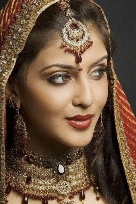 Beautiful Indian Girls Wallpapers 100 Pictures For