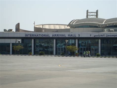מלונות ליד ‪the museum of egyptian antiquities‬. Aeropuerto Internacional de El Cairo: Llegadas de vuelos ...