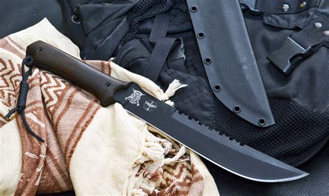 What does parang mean in english? T. Kardin Pisau Indonesia » TACTICAL PARANG