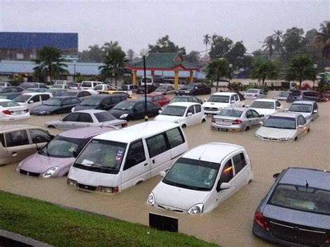 Kesan banjir di kelantan 2015. Zamani 84: Terkini: Gambar Banjir Di Kelantan 18 Disember 2014