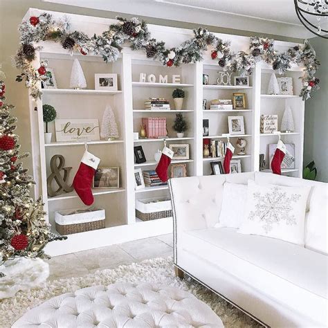 38 Living Room Decoration With The Best Christmas Ornaments In The Year
