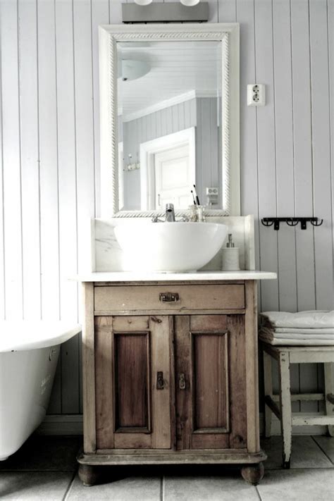 Je nach form, farbtönung, design und. Waschtisch aus Holz und andere rustikale Badezimmer Ideen
