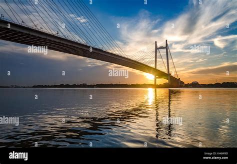 Vidyasagar Setu The Cable Stayed Bridge On River Hooghly At Sunset The