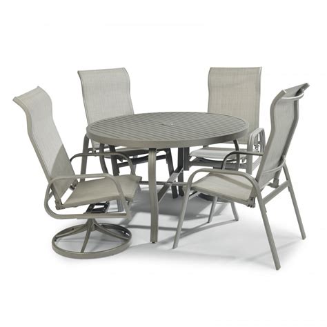 Daytona 5 Pc 48 Inch Round Outdoor Dining Table With 2 Swivel Rocking