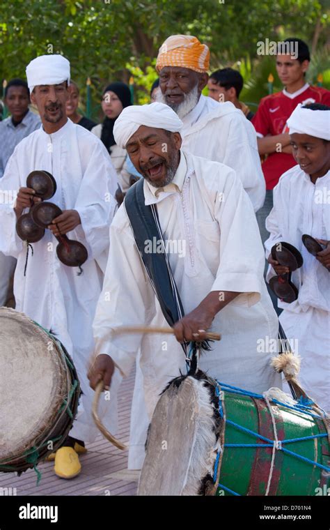 Traditional Moroccan Musicians Stock Photo Alamy