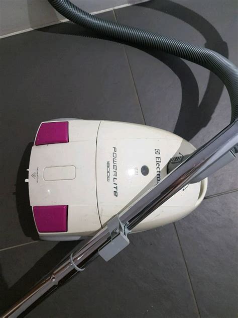 Electrolux Vacuum Cleaner In Morden London Gumtree