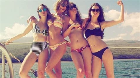 Taylor Swift Finally Shows Belly Button Proves Shes Human