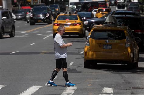 Yes Texting While Walking Is Relatively Safe But Still Annoying