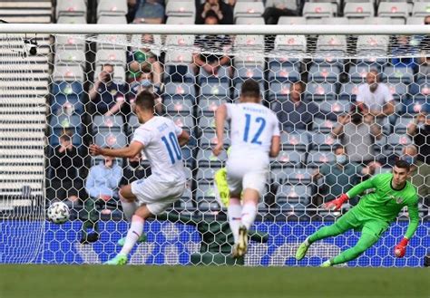 Você poderá acompanhar o duelo ao vivo pelo canal a cabo sportv. Palpite: República Tcheca x Inglaterra - Dicas Bet365