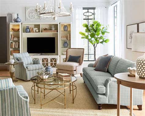 Small Living Room Ideas for More Seating and Style
