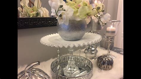 I've seen diy cake stands use candle holders all the time but never a statue! Pin by Chantae Williams on DIY Home Decor | Diy wedding ...