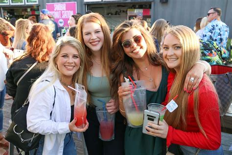 Nashville Girls Find Great Friends At Sandbar Meetup Sandbar Nashville May 5 2022