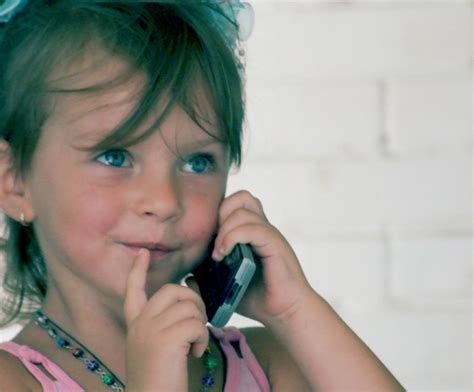 De Ce Suna Copiii Romani La Telefonul Copiilor In Primele Luni Ale Anului Au Fost