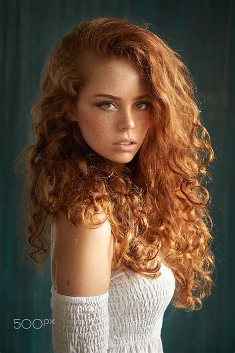Hd Wallpaper Julia Yaroshenko Redhead Curly Hair Portrait Display Face Pelirrojas Mujer