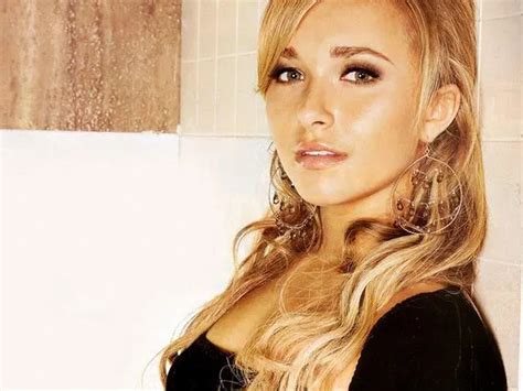 50 hayden panettiere sexy and hot bikini pictures woophy