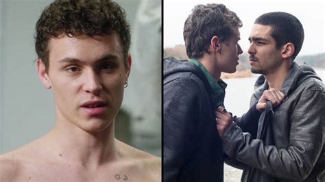 Elite Netflix Fans Praise Ander And Omars Gay Storyline Popbuzz