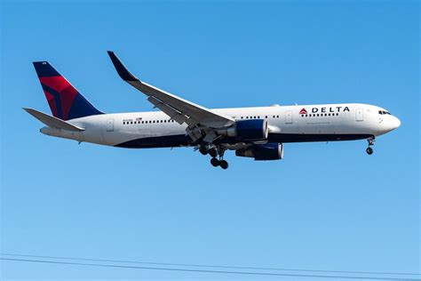 Delta Air Lines 767 3p6er On Final Approach To Lax2020 08 08 Delta