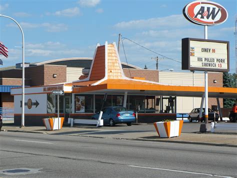 We believe in quality, convenience, and a fun environment to escape from the grind of the day. Lincoln Park A&w Drive In - Restaurant - Lincoln Park ...