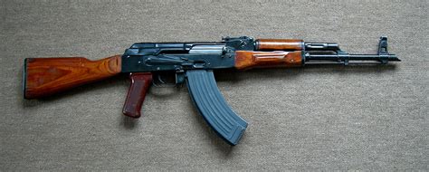 Download Man Made Akm Assault Rifle Hd Wallpaper